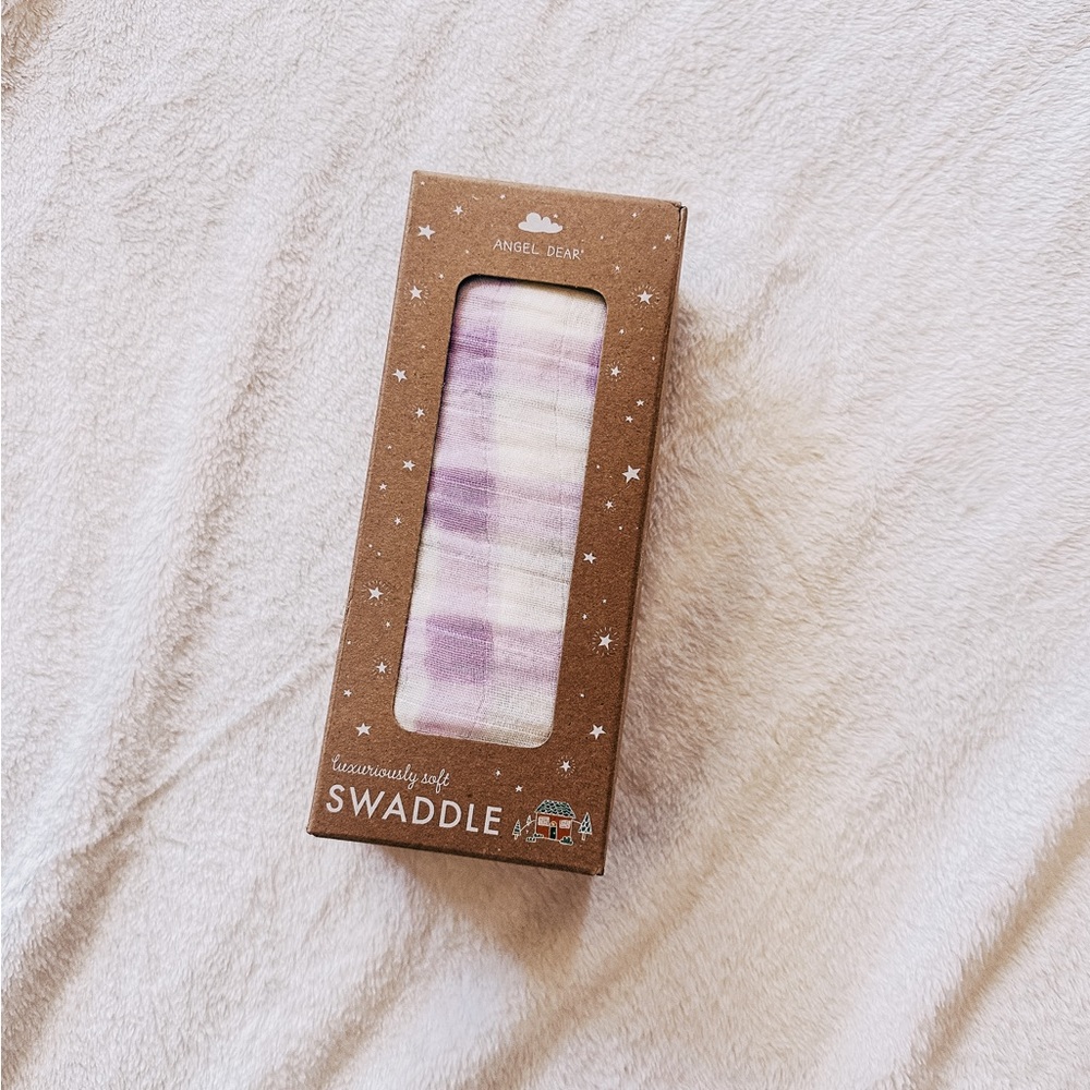 Angel Dear bamboo Muslin Swaddle Lavender Gingham